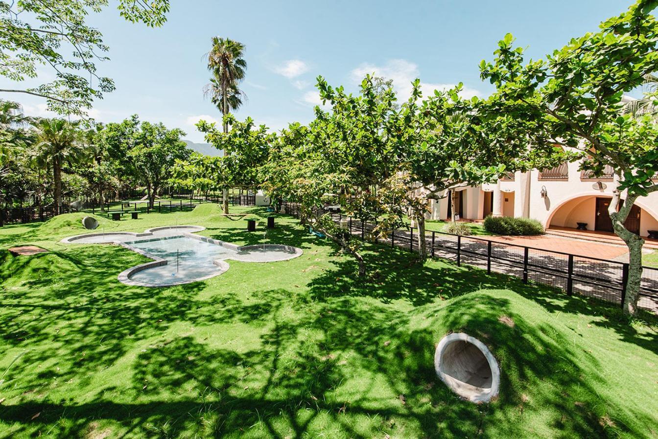 Promisedland Resort & Lagoon شوفينج المظهر الخارجي الصورة The park