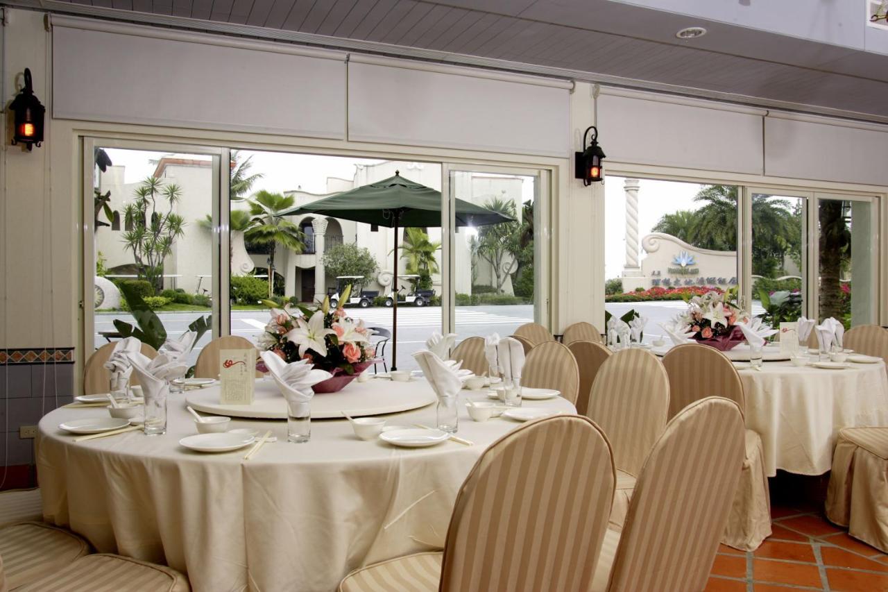 Promisedland Resort & Lagoon شوفينج المظهر الخارجي الصورة The interior of the restaurant